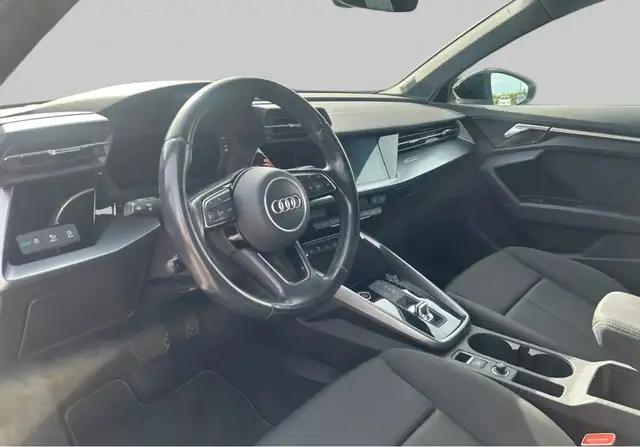 Audi A3 view 4