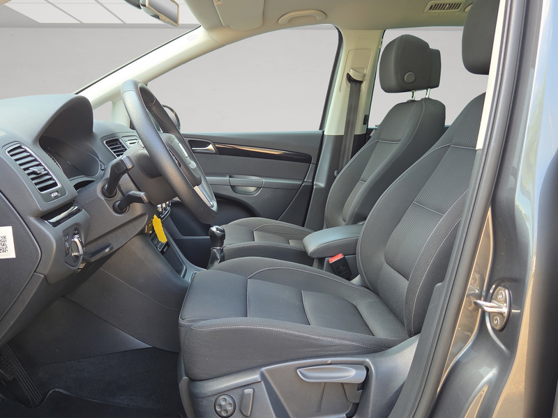 SEAT Alhambra 1.4 TSI Businessline Executive 7p — photo 15