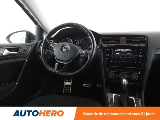 Volkswagen Golf view 13