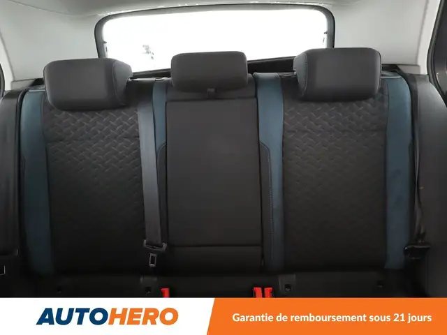 Volkswagen Golf view 15
