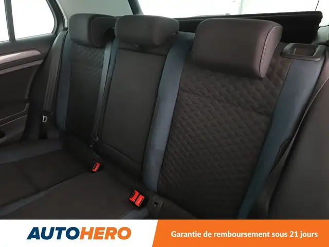 Volkswagen Golf view 14