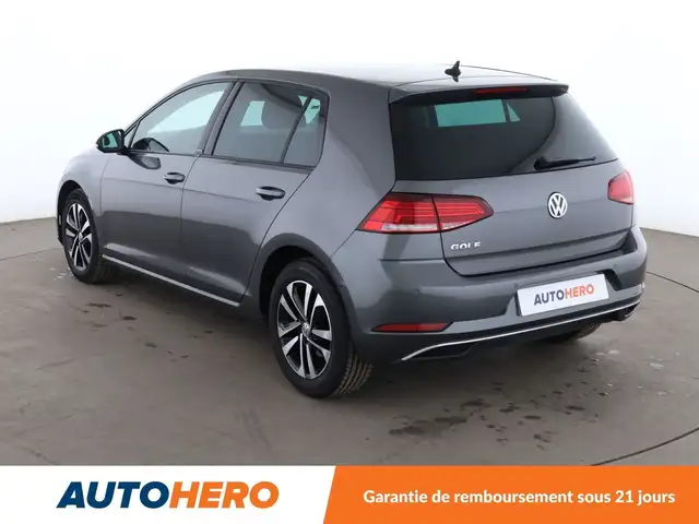 Volkswagen Golf view 4