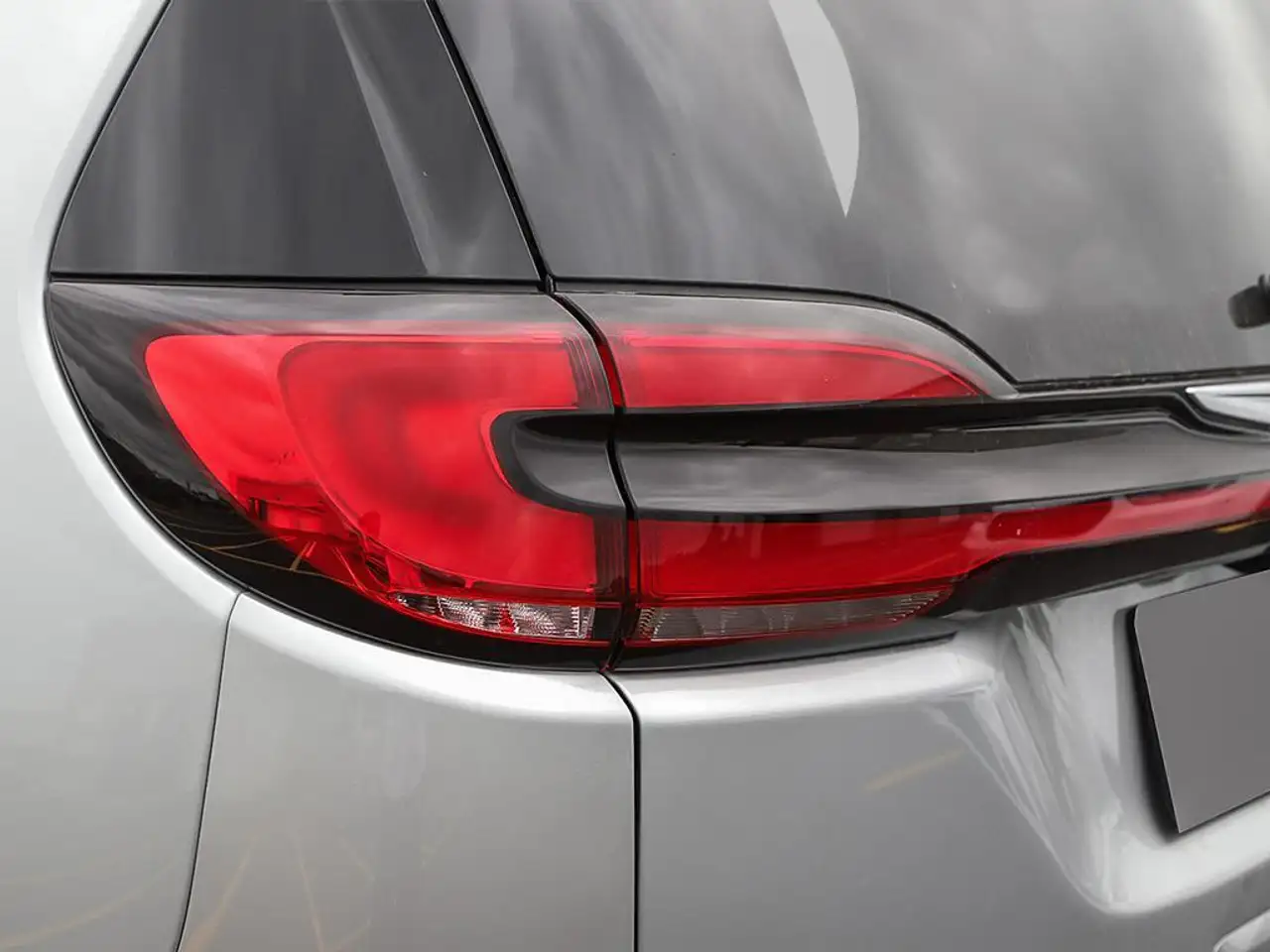 Chrysler Pacifica снимка Chrysler Pacifica