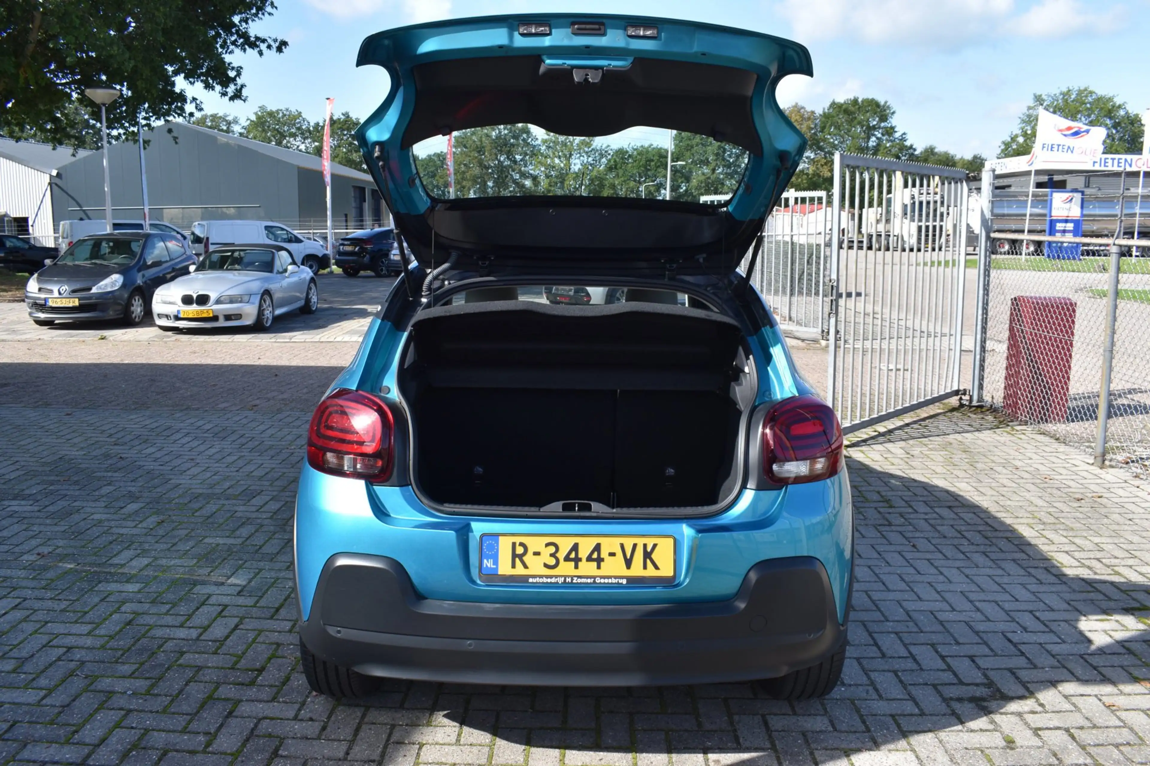 Citroen C3 1.2 PureTech Shine Business — photo 13