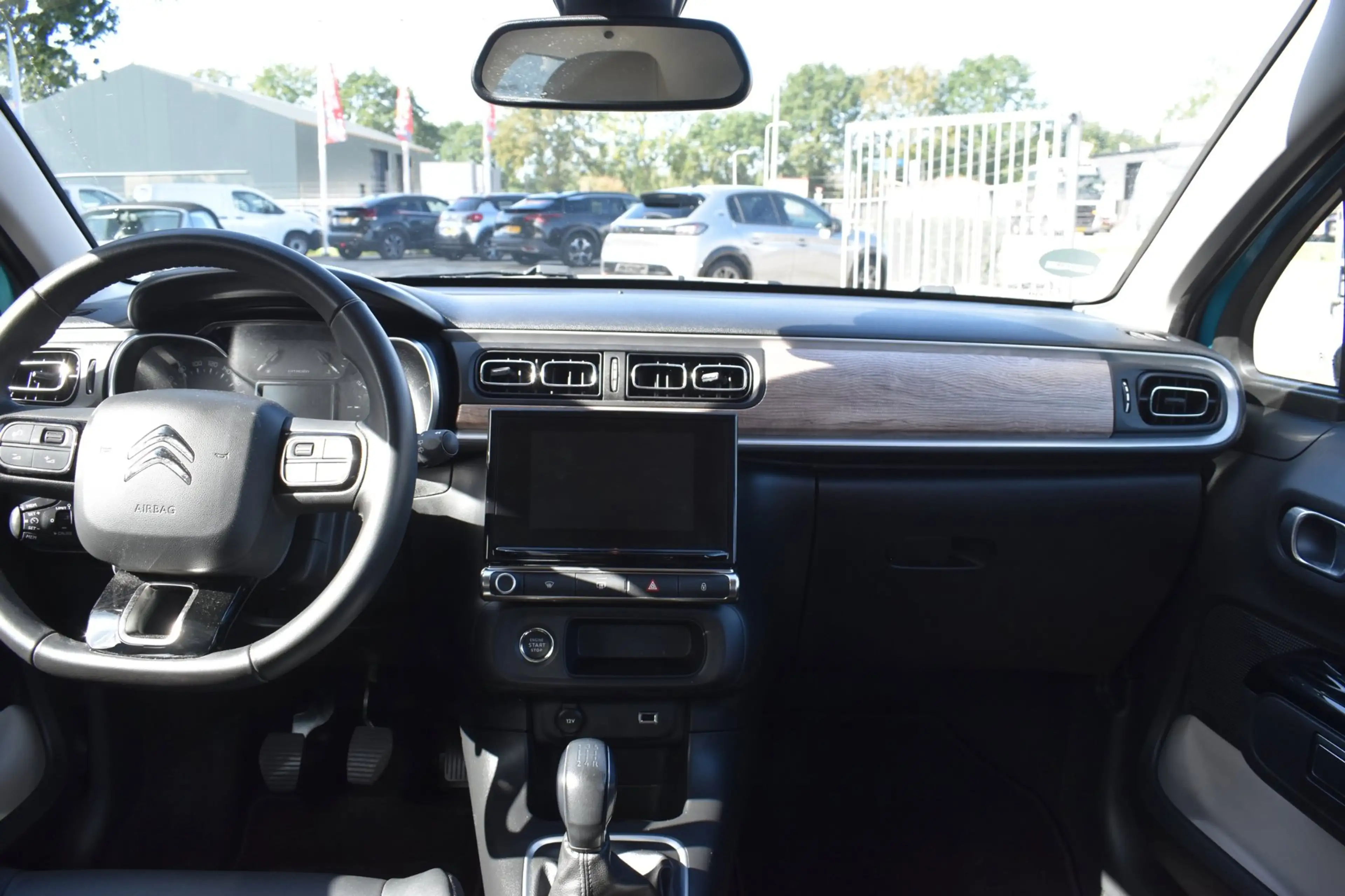Citroen C3 1.2 PureTech Shine Business — photo 8