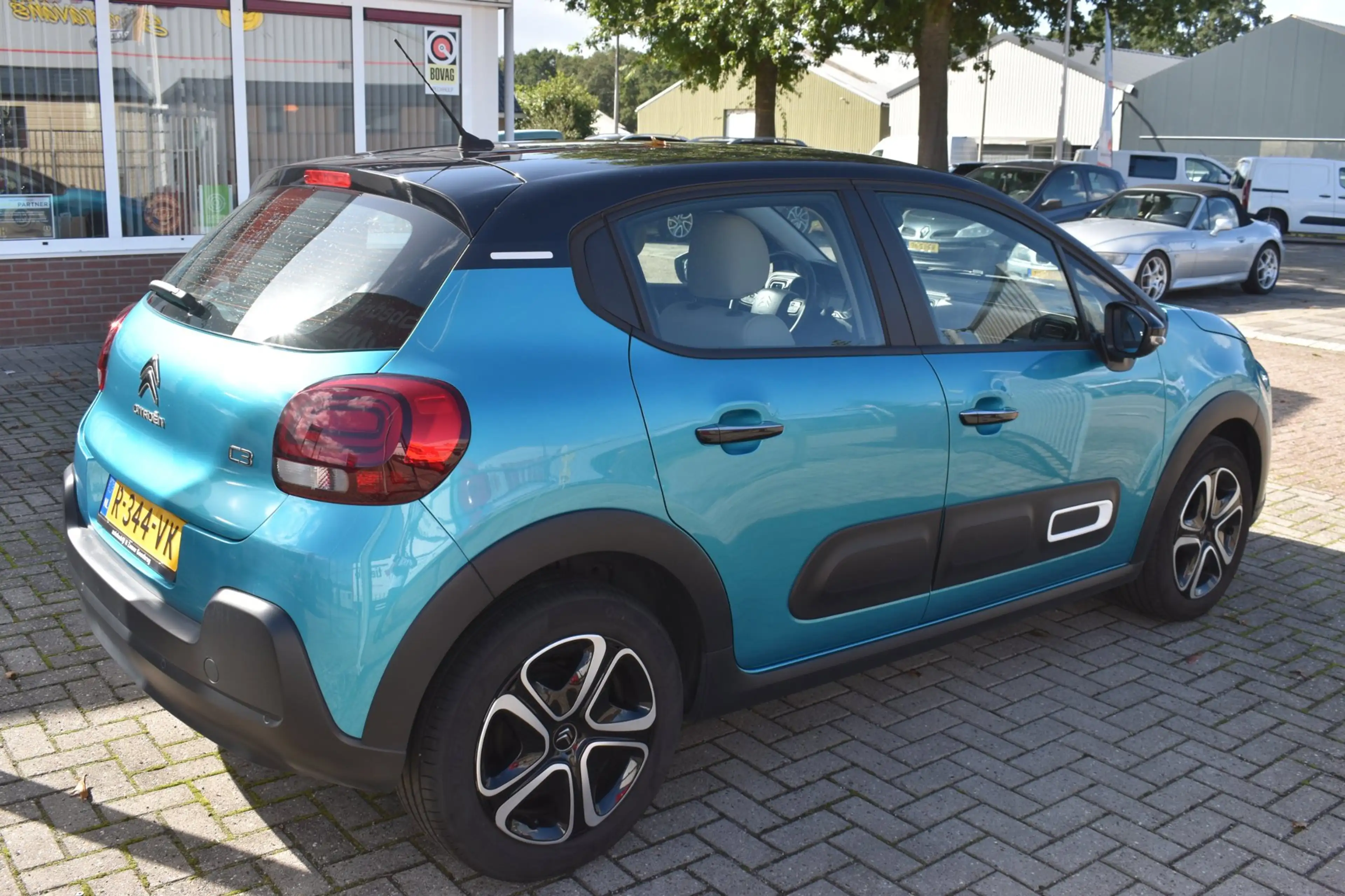 Citroen C3 1.2 PureTech Shine Business — photo 4