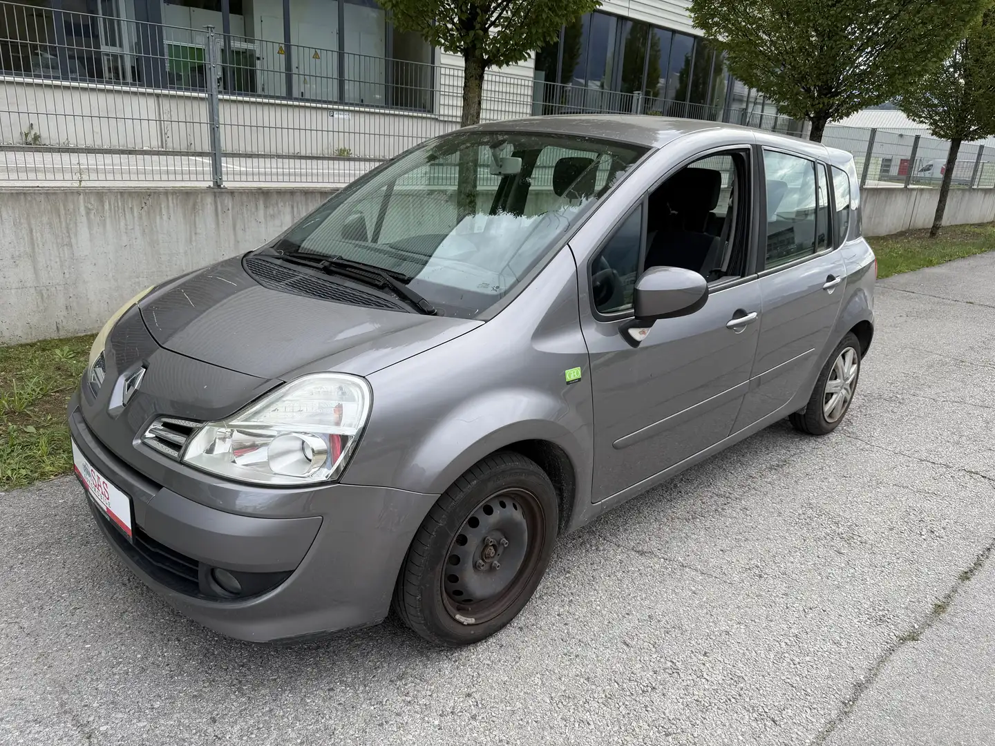 Renault Modus Tonic 1,2 16V Export !!! Grau - 1
