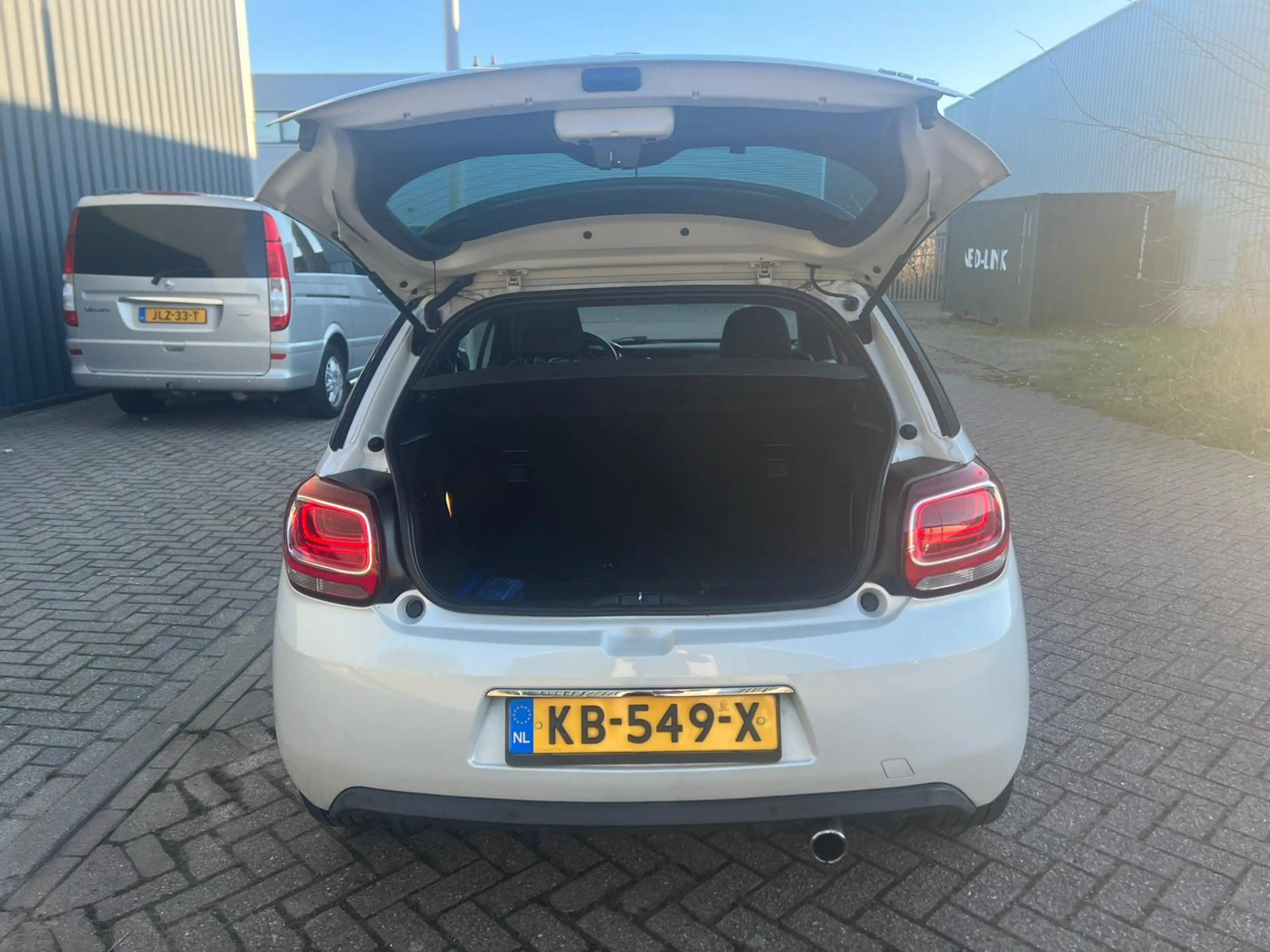 DS Automobiles DS 3 1.2 PureTech Sport Chic Automaat Leder Stoelverwar — photo 9