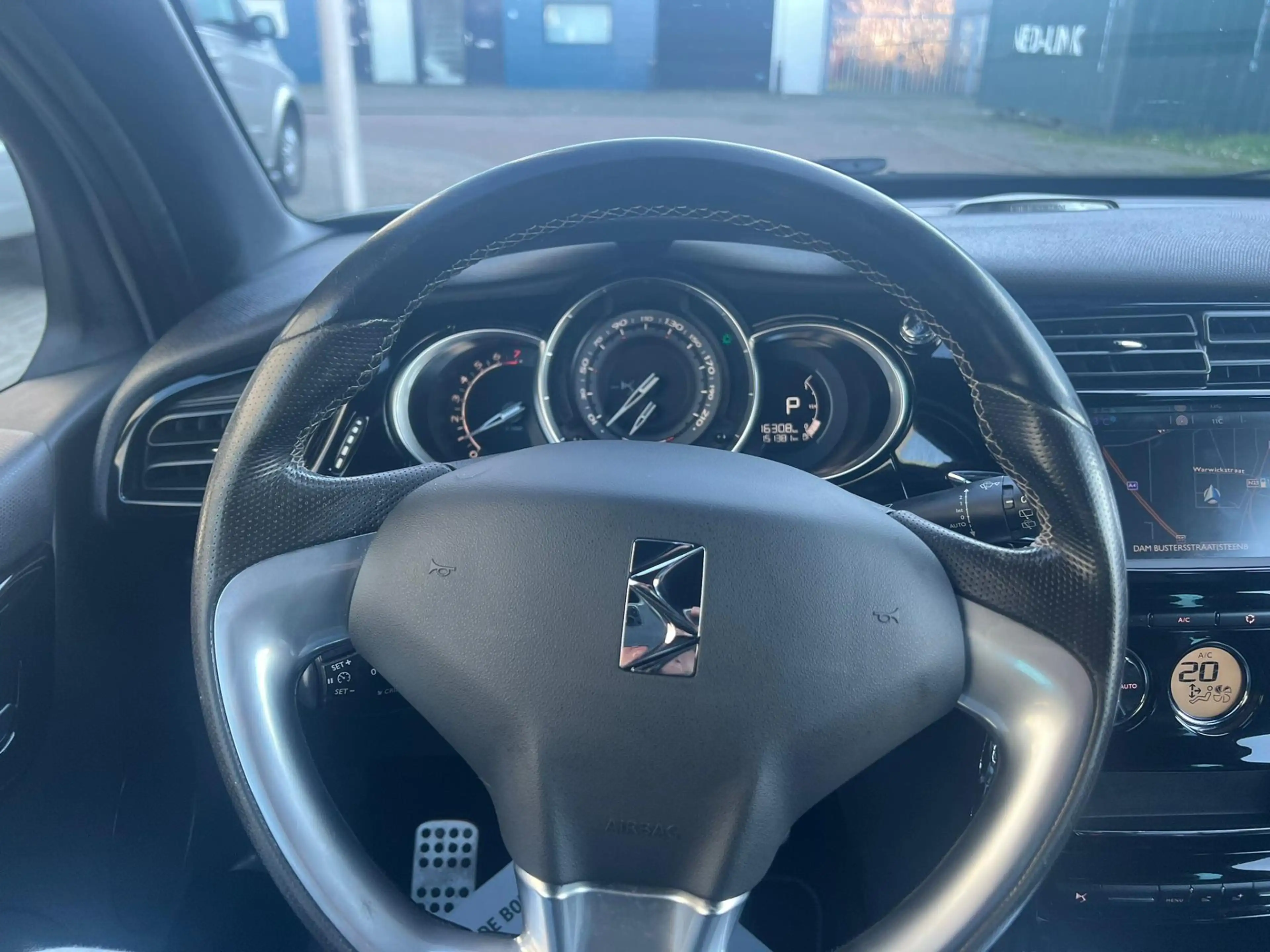 DS Automobiles DS 3 1.2 PureTech Sport Chic Automaat Leder Stoelverwar — photo 12