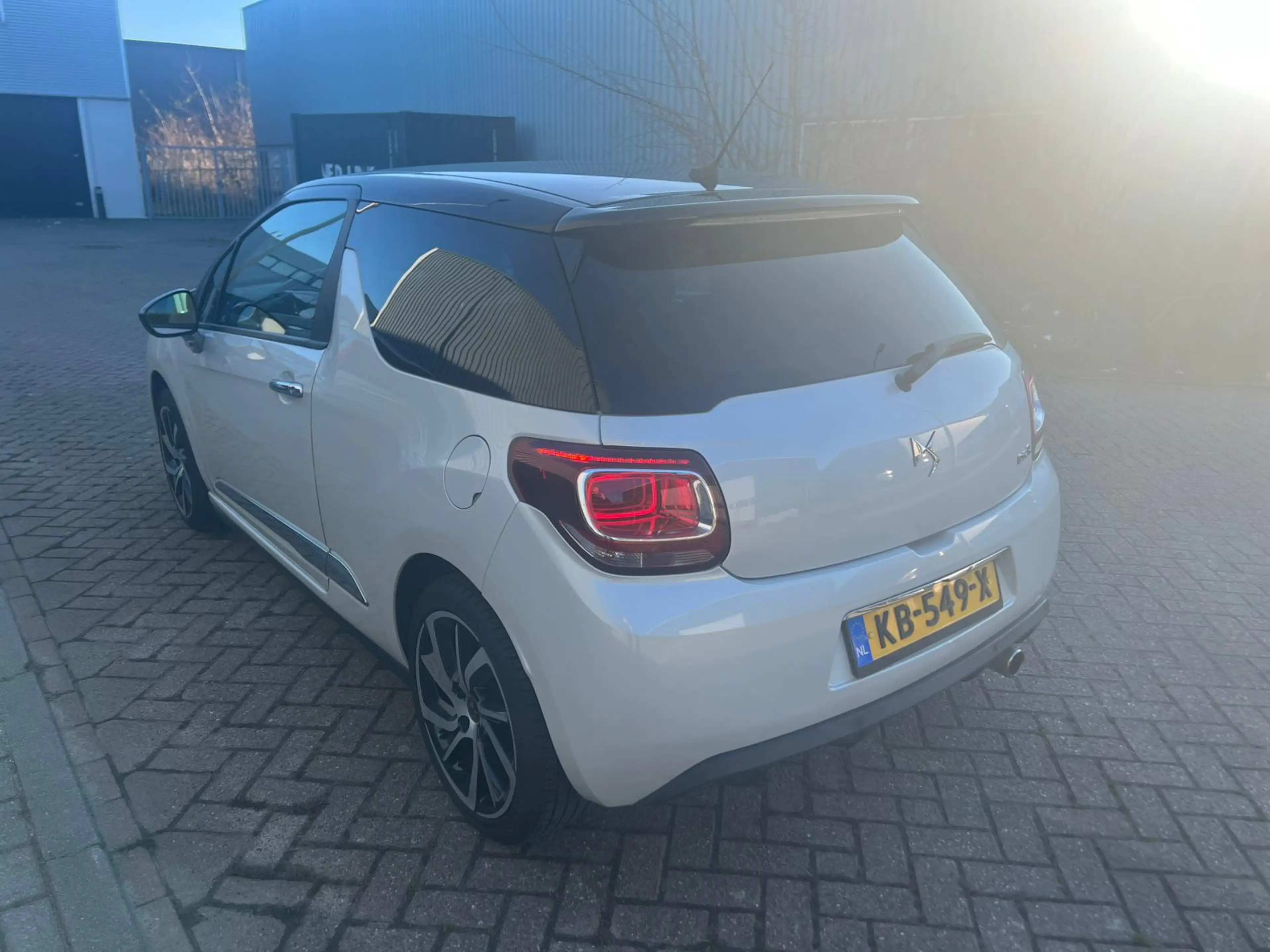 DS Automobiles DS 3 1.2 PureTech Sport Chic Automaat Leder Stoelverwar — photo 4