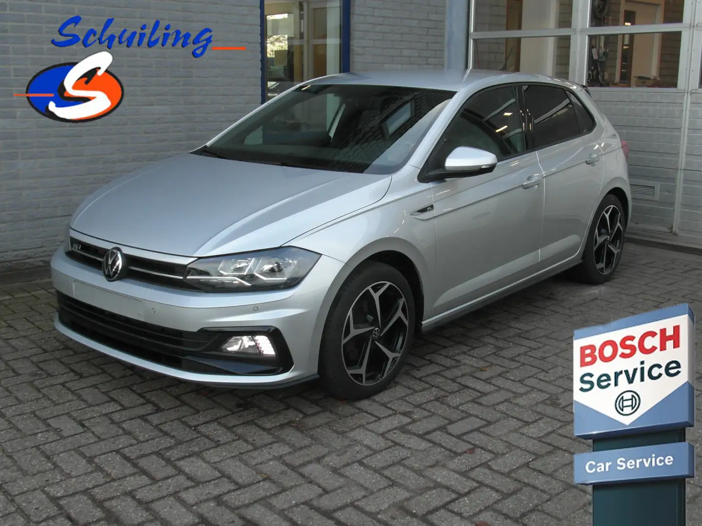 Volkswagen Polo 1.5 TSI Highline Business R Inclusief Afleveringsk Zilver - 1