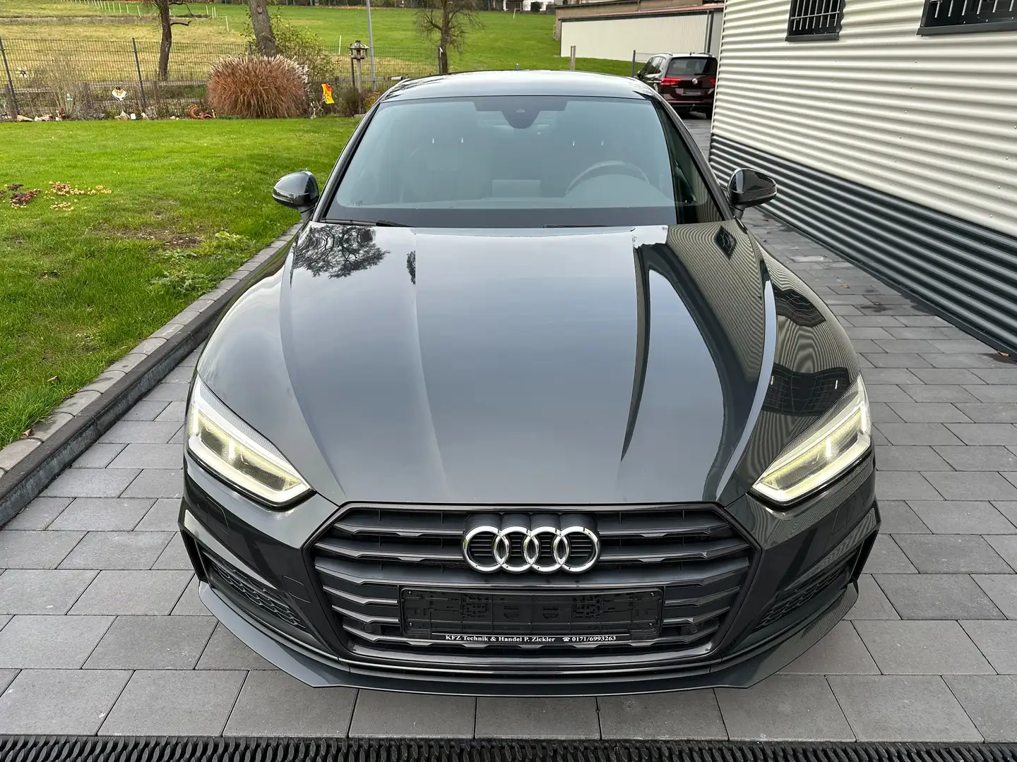 Audi A5 sport Gris - 2