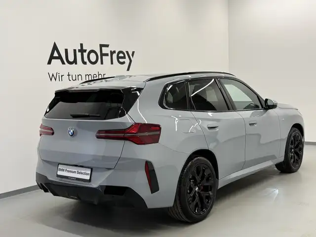 BMW X3 30e xDrive Ansicht 2