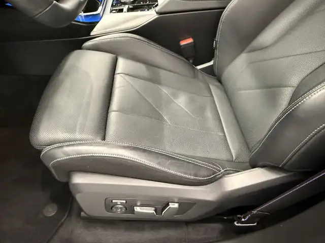 BMW X3 30e xDrive Ansicht 12