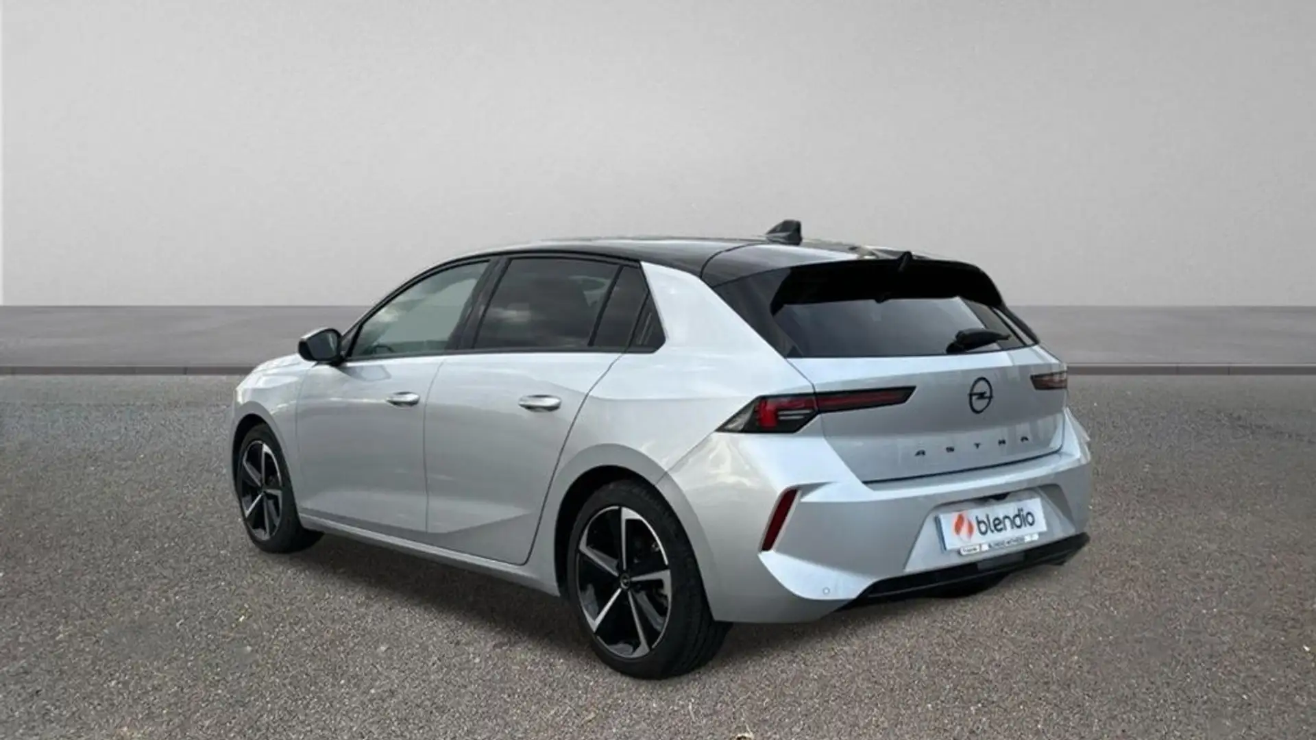 Opel Astra 1.2T XHT 96KW GS 130CV 5P Gris - 2