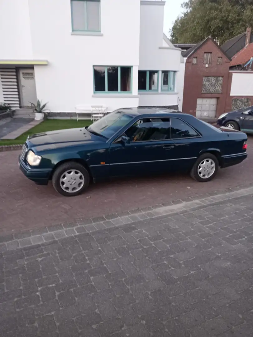 Mercedes-Benz CE 200 - 1