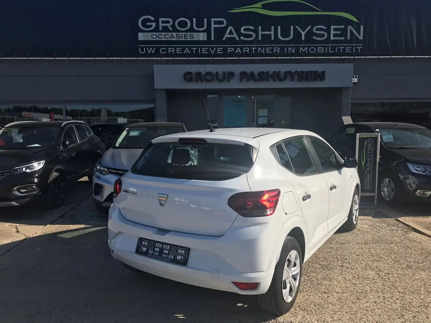 Dacia Sandero Essential 1.0SCe  67PK Білий - 2