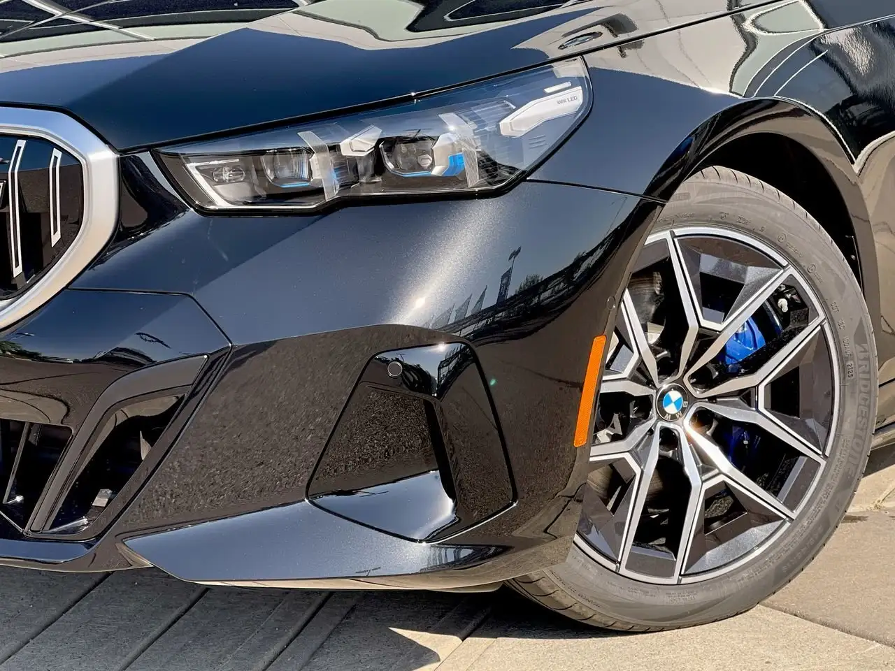 BMW i5 снимка BMW i5