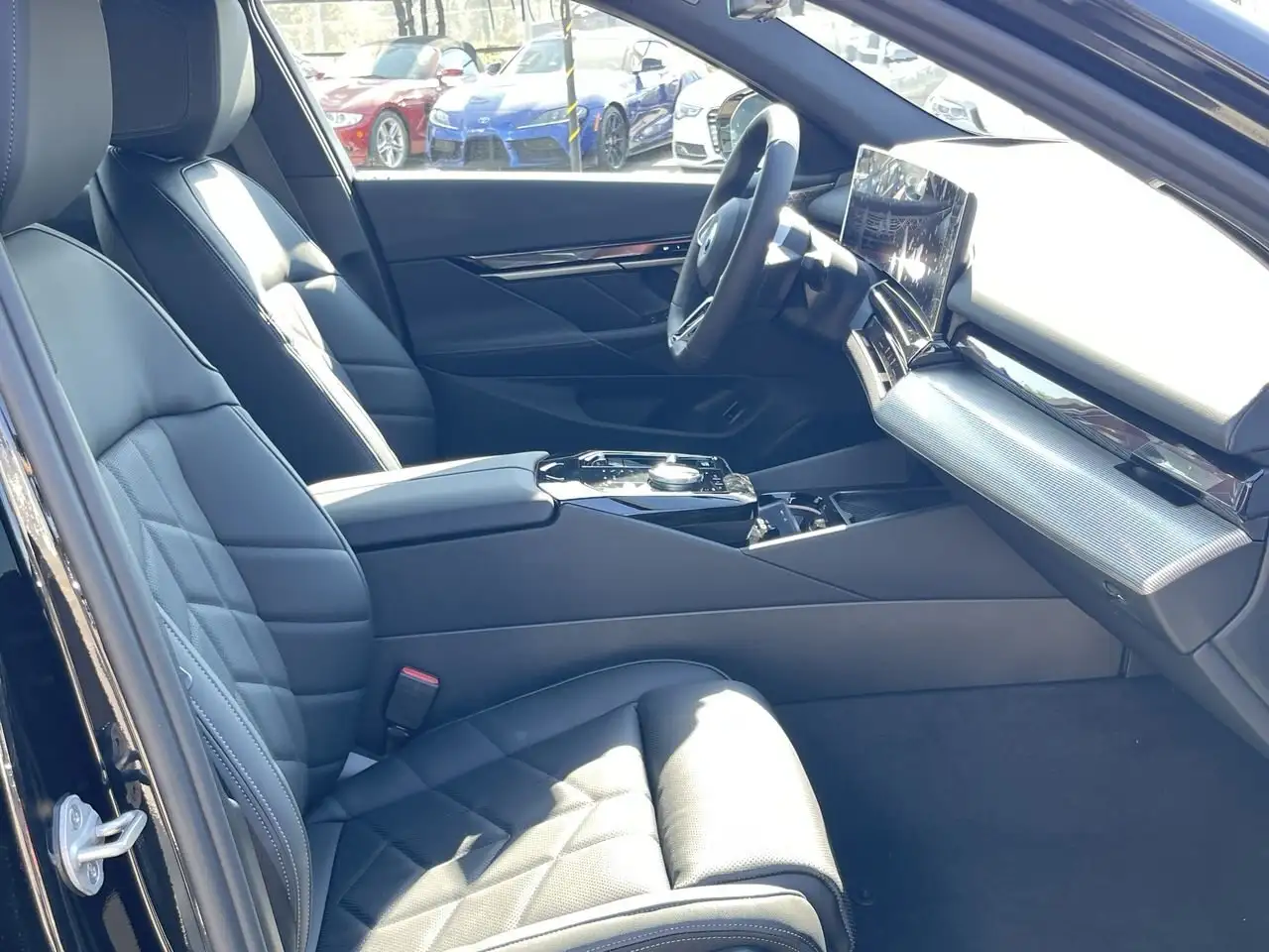 BMW i5 снимка BMW i5