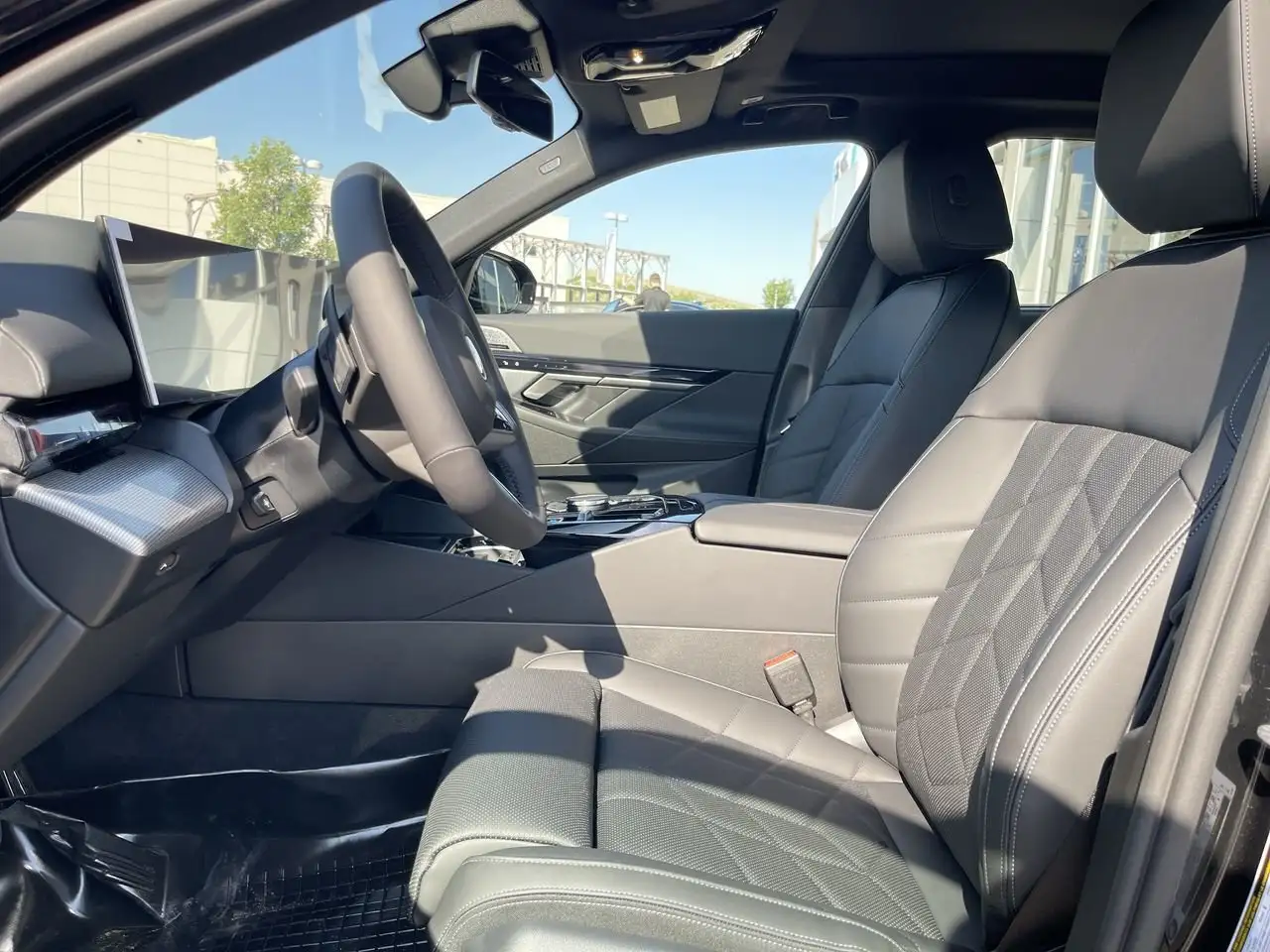 BMW i5 снимка BMW i5