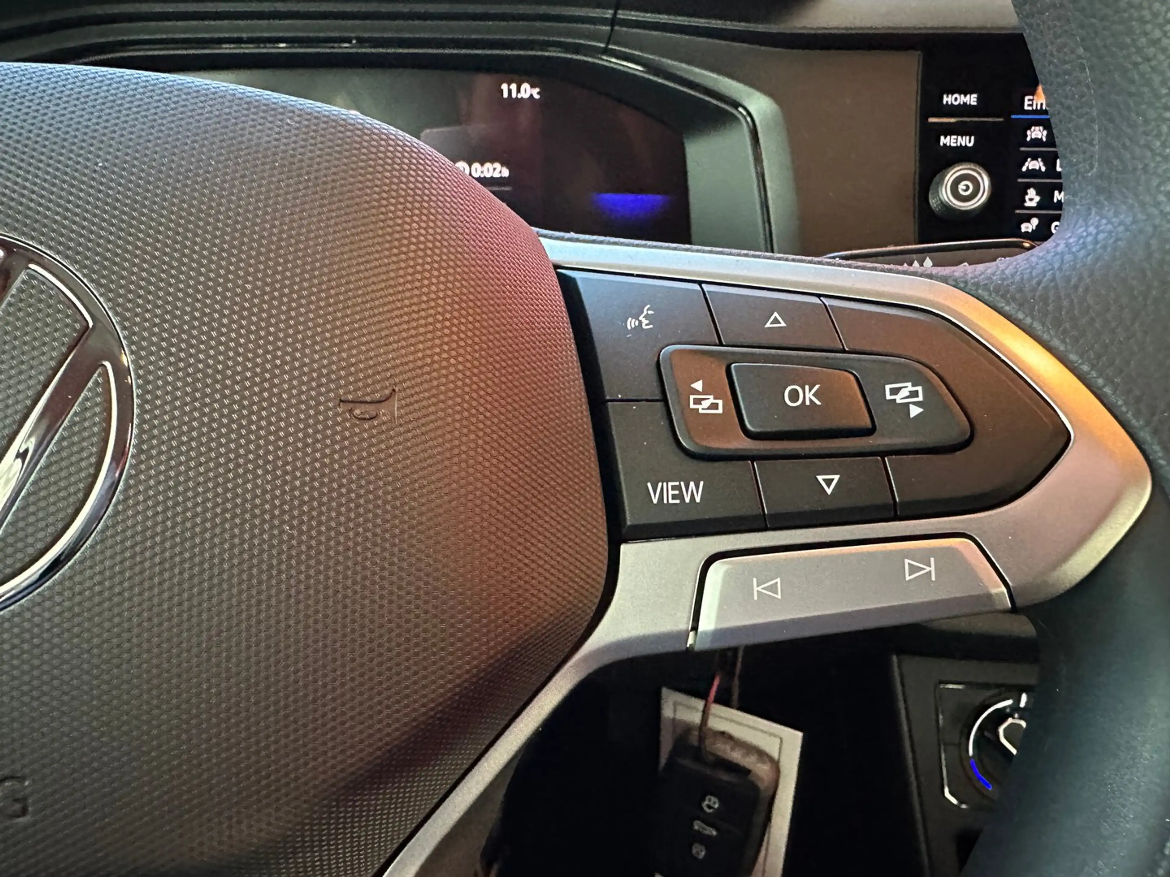 Volkswagen Taigo 4Me TSI — photo 9