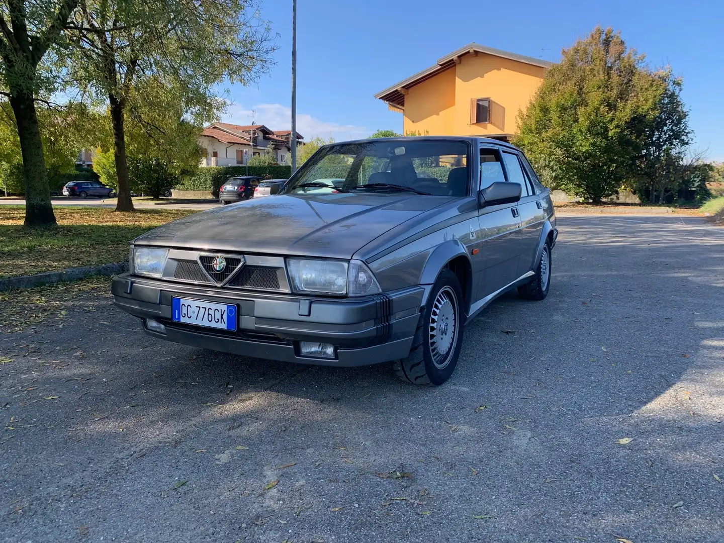 Alfa Romeo 75 3.0 V6 QUADRIFOGLIO VERDE - "MOTORE NUOVO" Grijs - 1