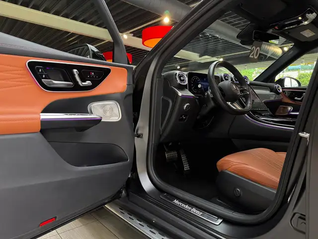Mercedes-Benz GLC view 10