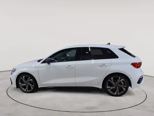 Audi A3 view 6