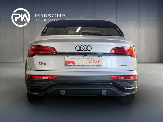 Audi Q5 view 5