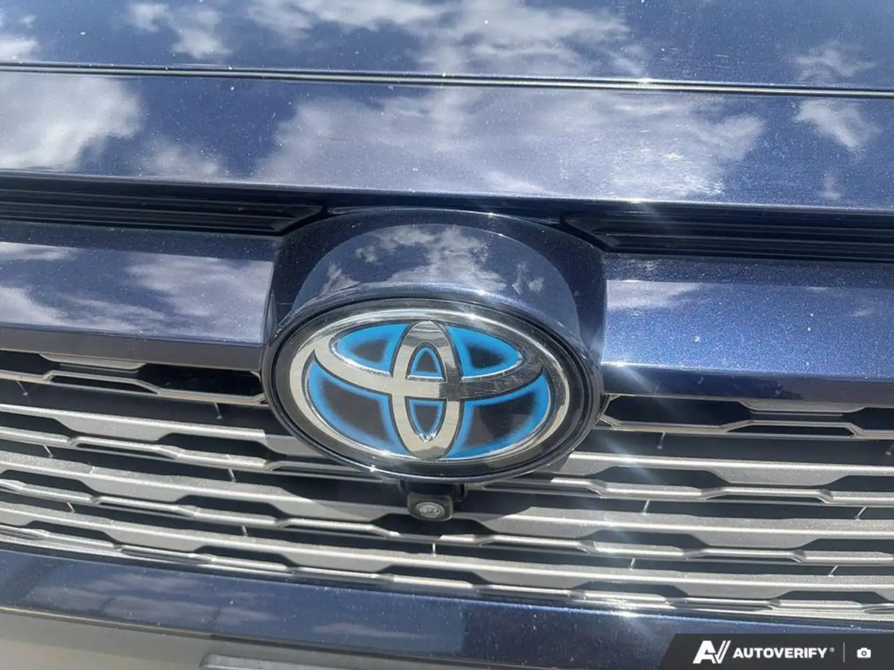Toyota RAV 4 снимка Toyota RAV 4
