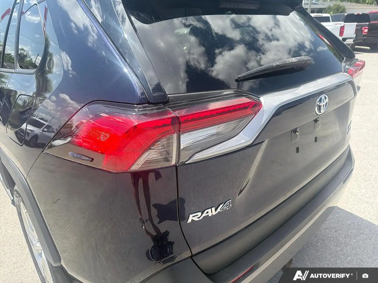 Toyota RAV 4 снимка Toyota RAV 4