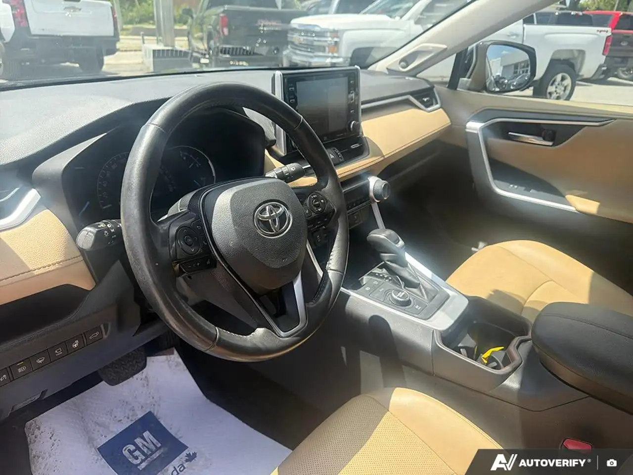 Toyota RAV 4 снимка Toyota RAV 4