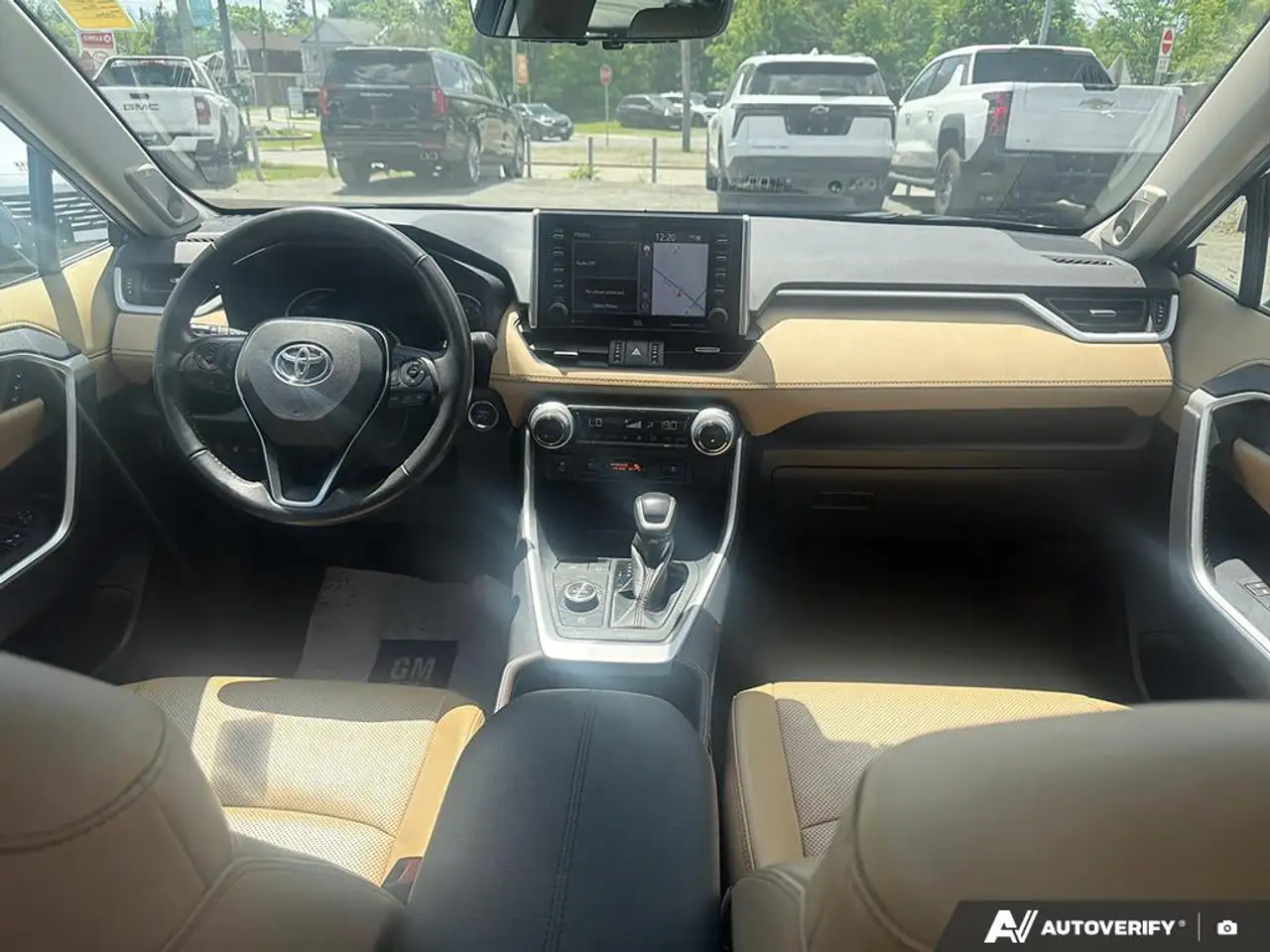 Toyota RAV 4 снимка Toyota RAV 4