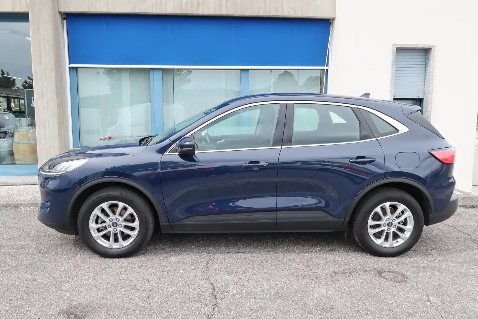 Ford Kuga 1.5 EcoBlue 120 CV Titanium Bleu - 2