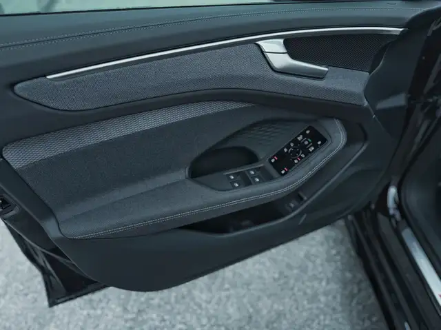 Audi A6 PANORAMA SLINE INT+EXT A6 MATRIX AHK STDHZ OPTIKPA Ansicht 9