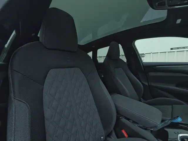 Audi A6 PANORAMA SLINE INT+EXT A6 MATRIX AHK STDHZ OPTIKPA Ansicht 45