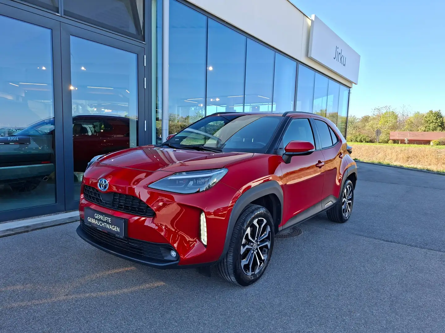 Toyota Yaris Cross 1,5 VVT-i Hybrid Active Drive Aut. Safety-Paket! Rot - 1