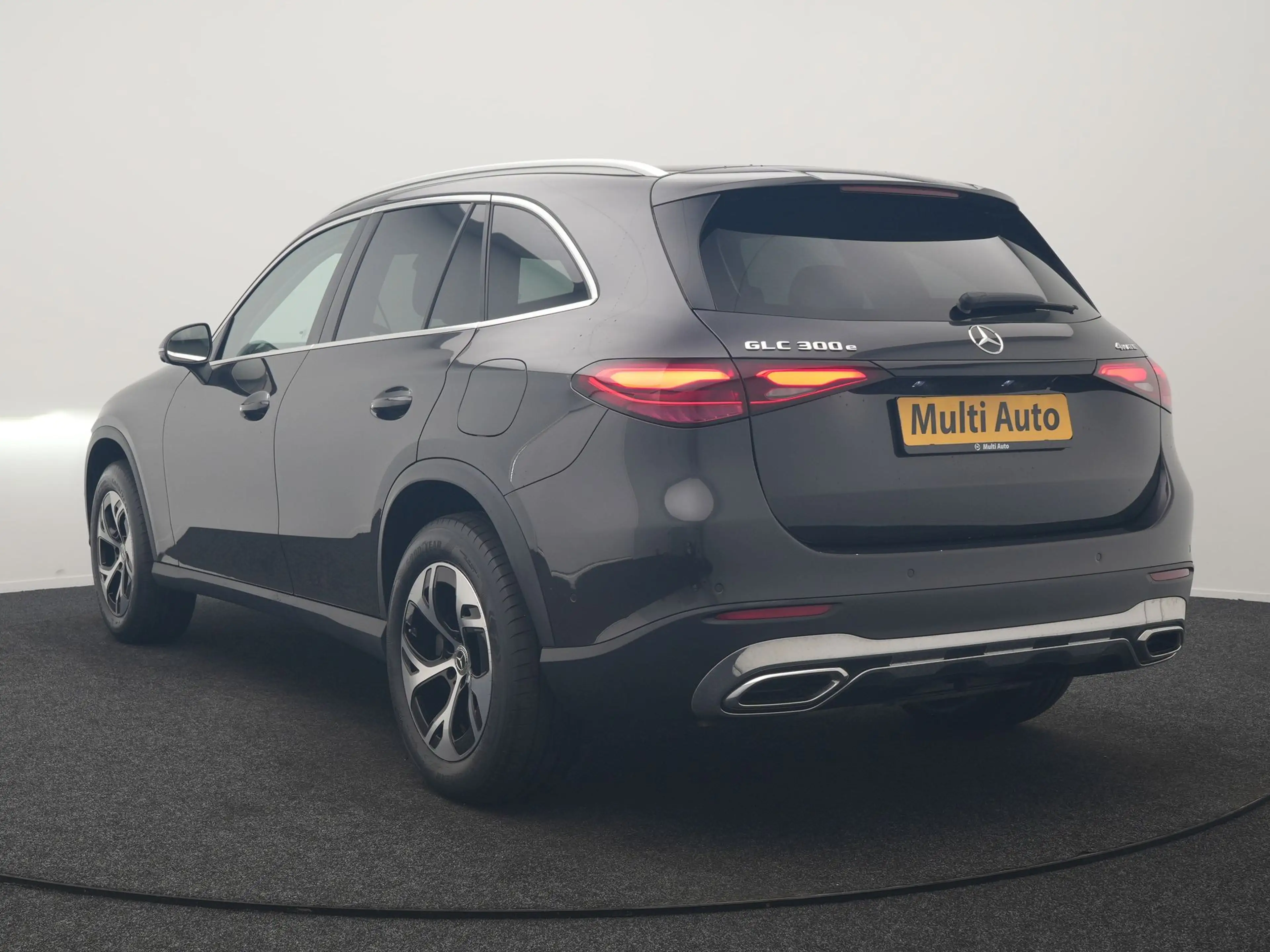 Mercedes-Benz GLC 300 300e 4MATIC Luxury Line PHEV 313pk Dealer O.H. | T — photo 23