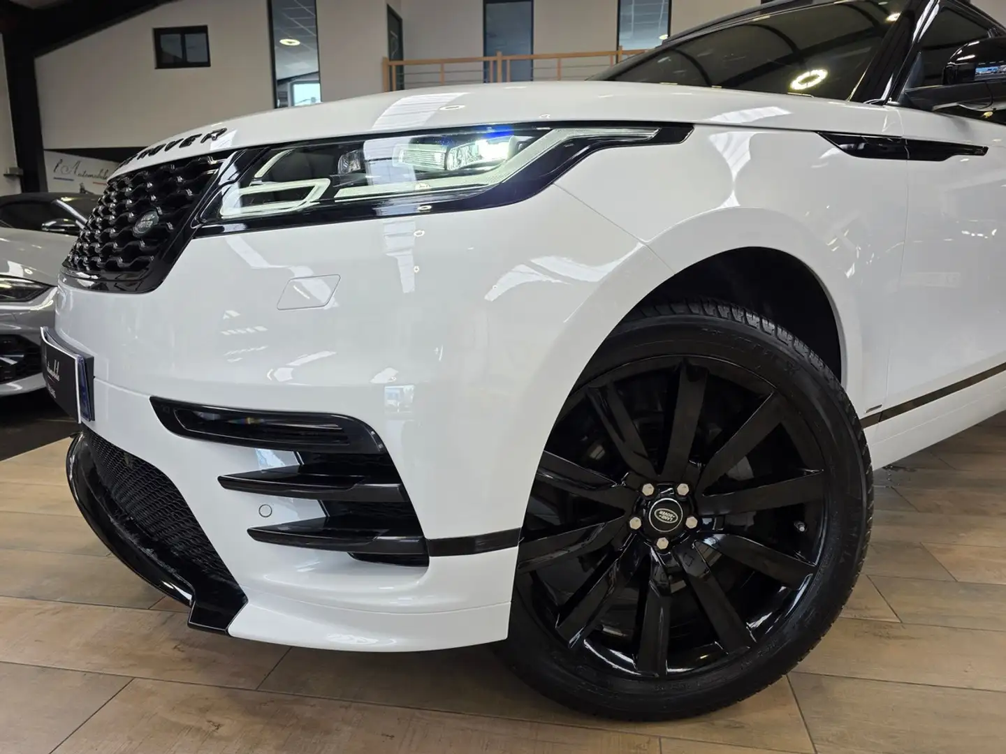 Land Rover Range Rover Velar 2.0 D240 SE R-DYNAMIC 26000KMS TOIT PANO / MERIDIA Blanc - 2