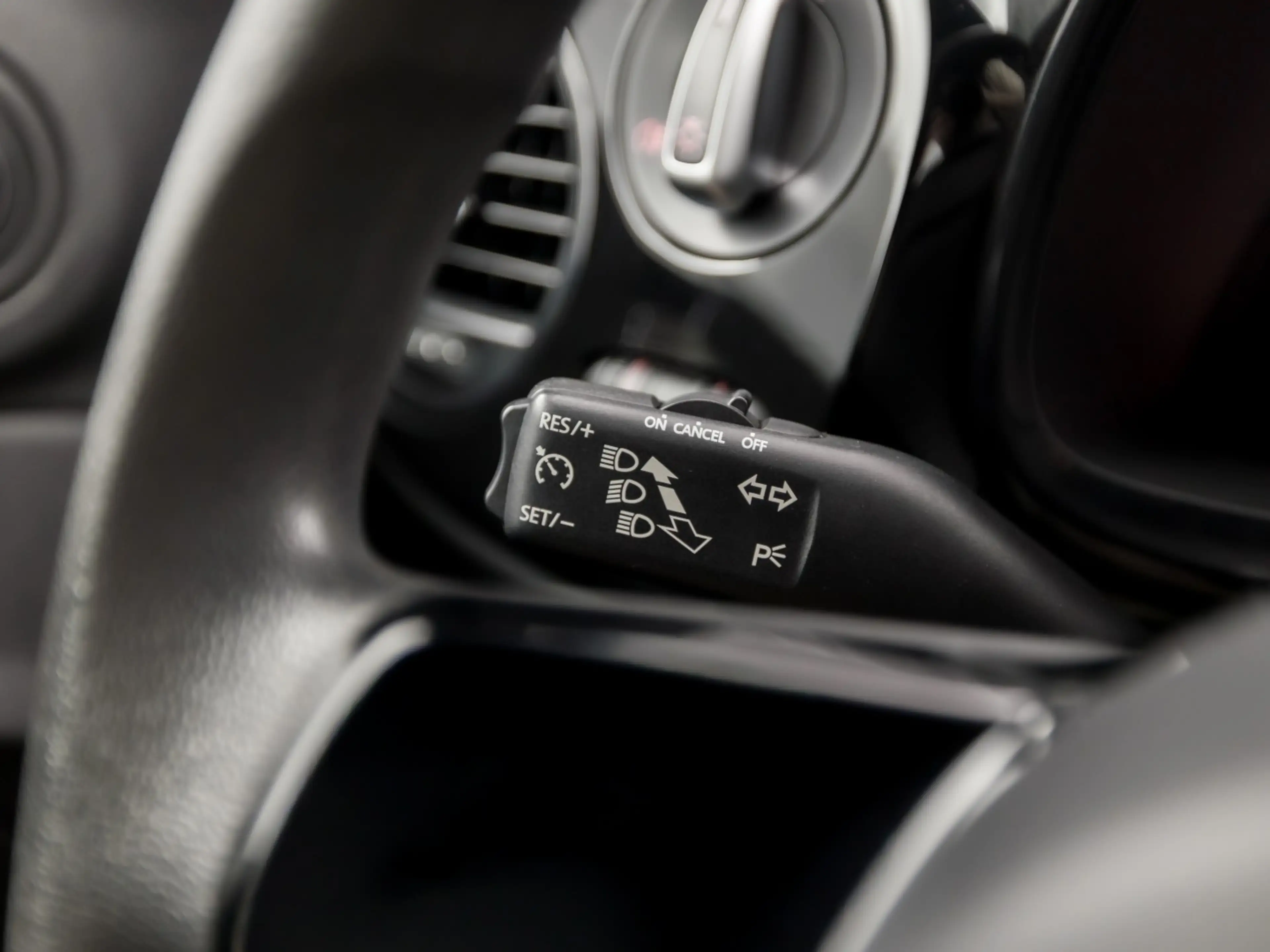Volkswagen Beetle 1.2 TSI Sport (CLIMATE, STOELVERWARMING, CRUISE, S — photo 19