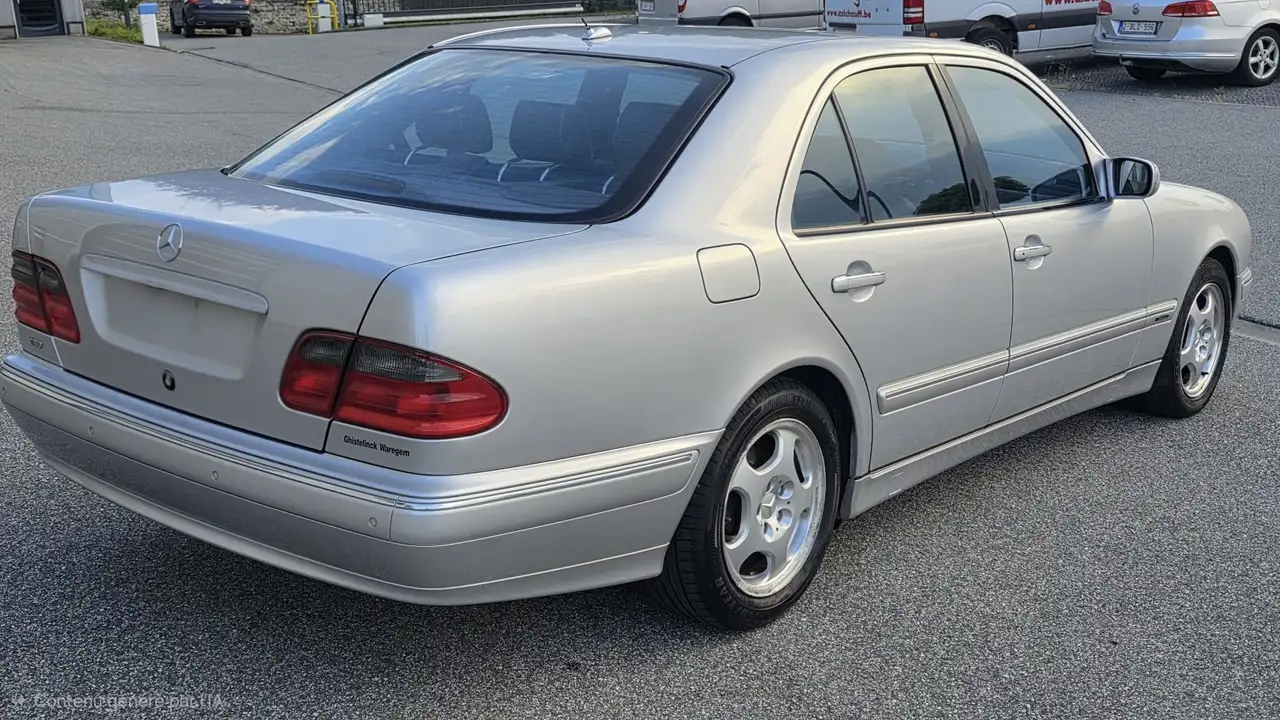Mercedes-Benz E 220 D Avantgarde, foto 5