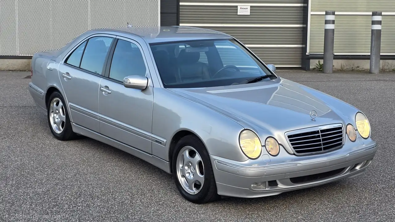 Mercedes-Benz E 220 D Avantgarde, foto 4