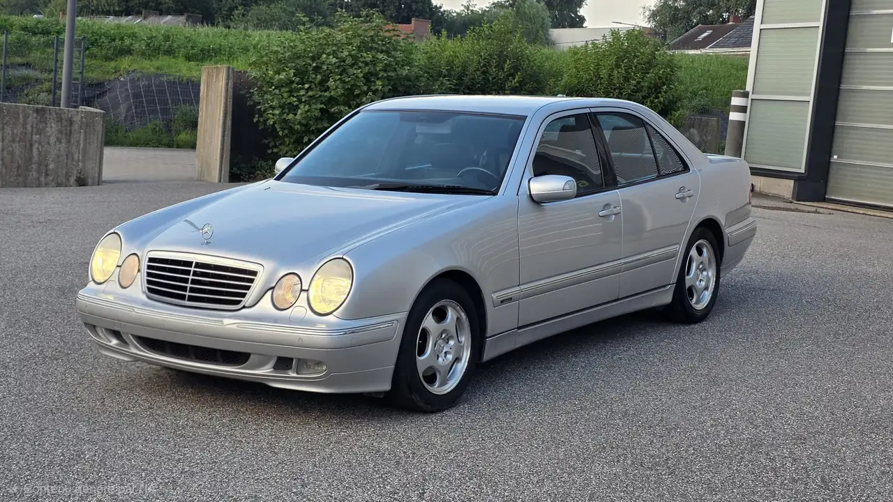 Mercedes-Benz E 220 D Avantgarde, foto 3