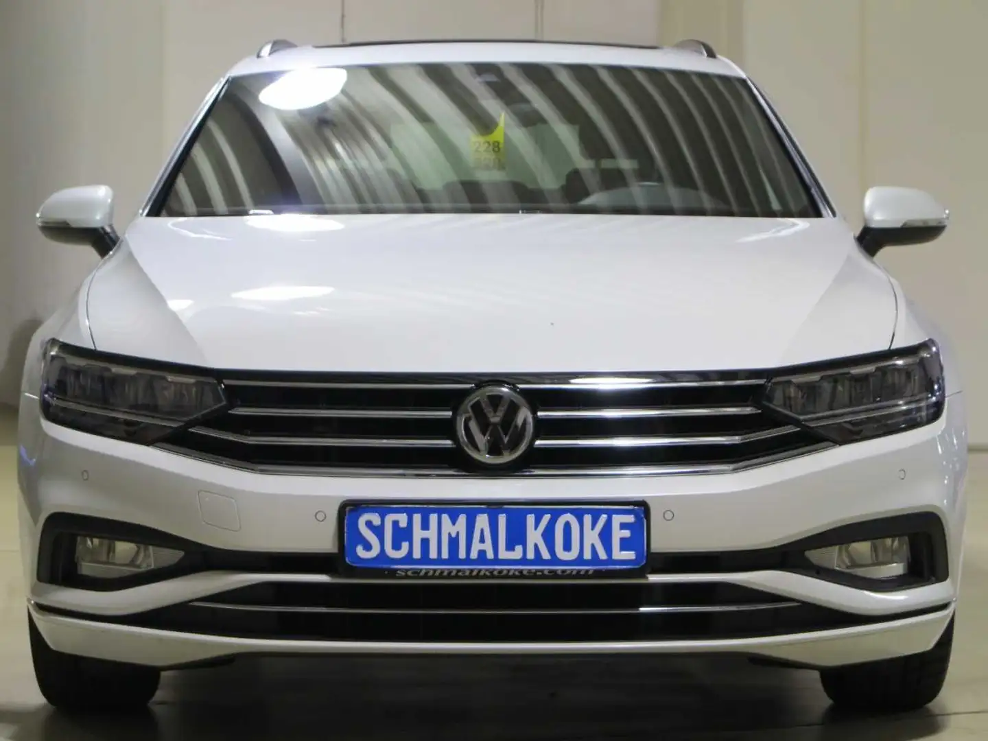 Volkswagen Passat Variant 1.5TSI OPF DSG7 Business eSAD Nav Weiß - 1