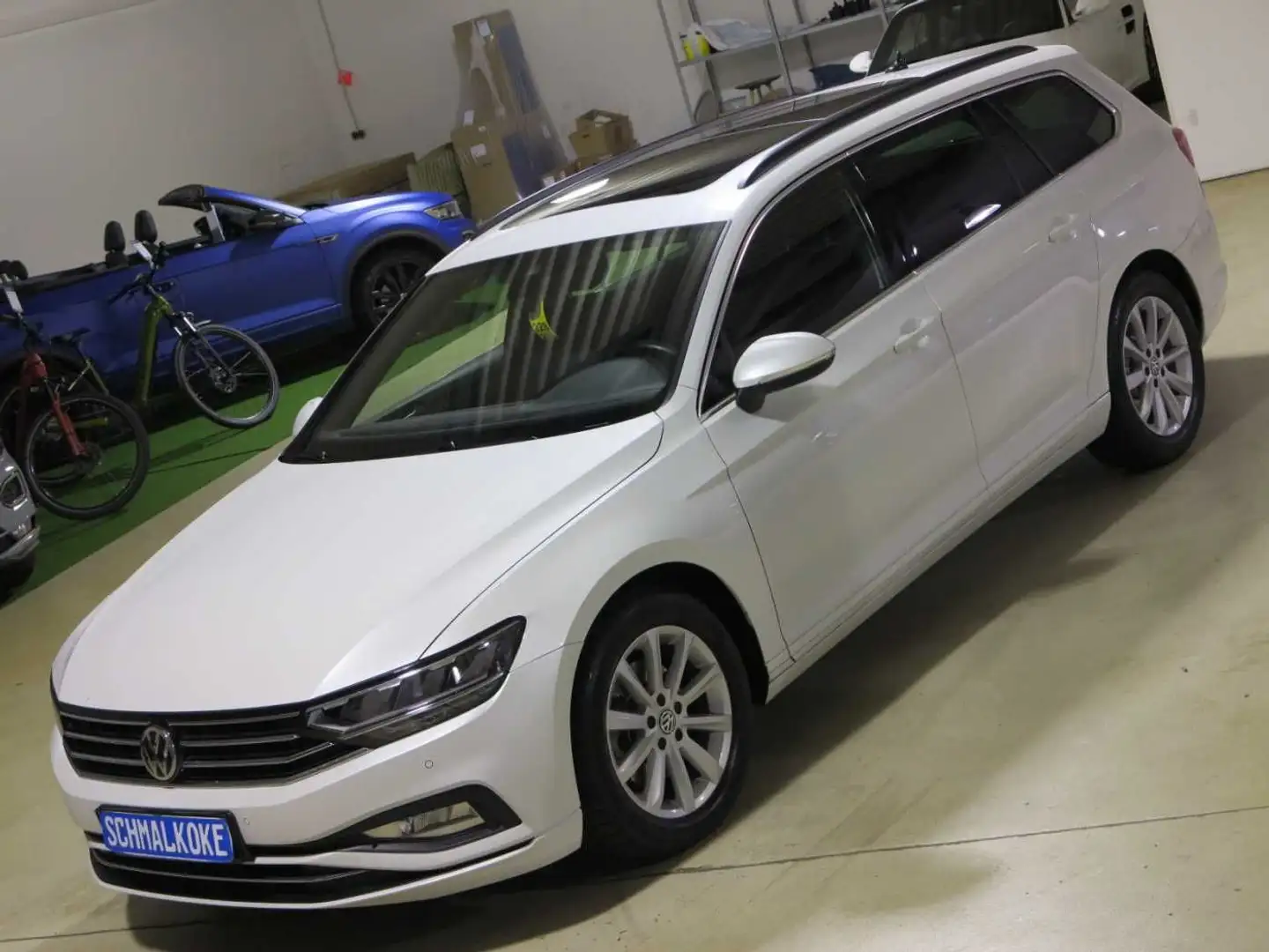 Volkswagen Passat Variant 1.5TSI OPF DSG7 Business eSAD Nav Weiß - 2