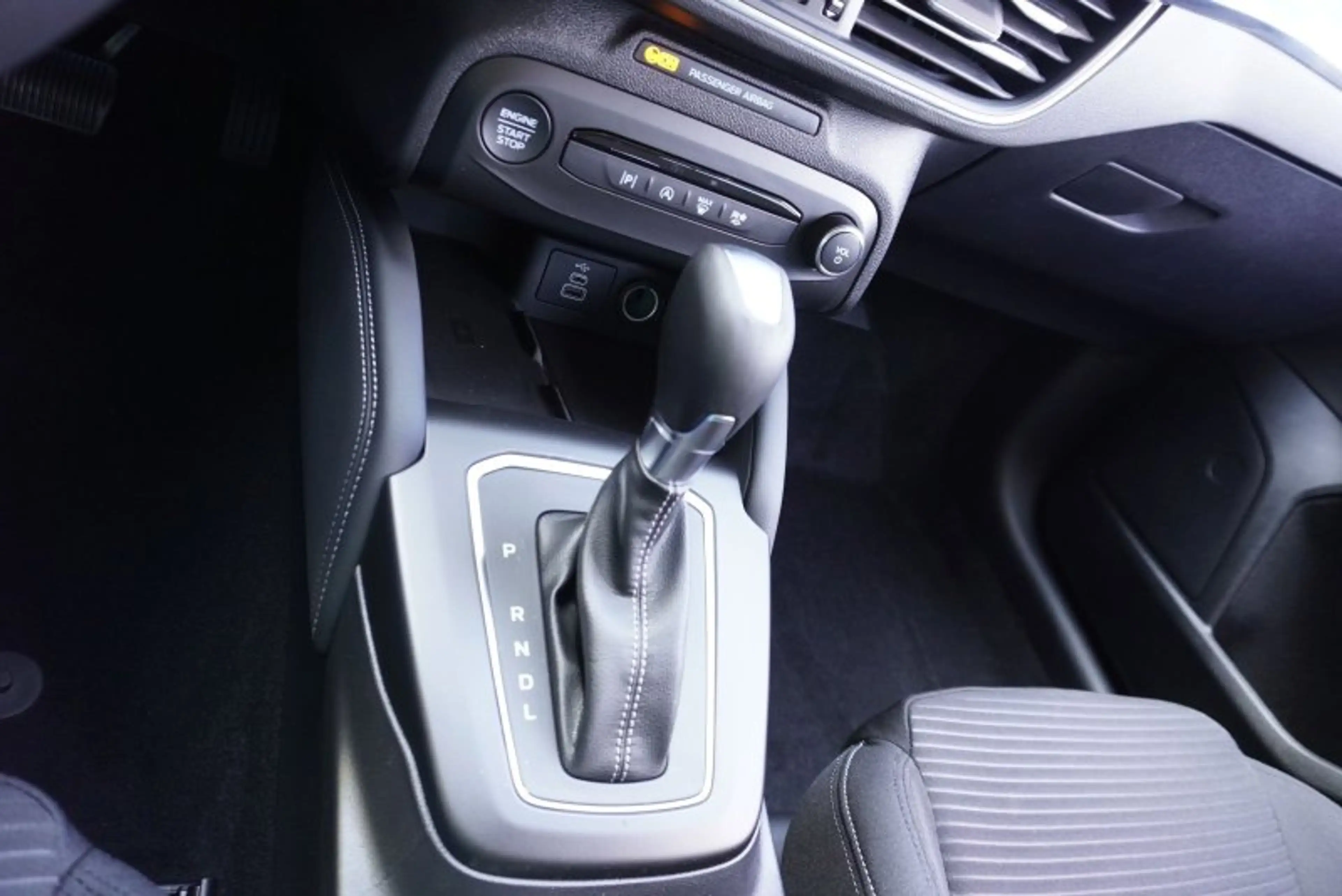 Ford Focus Active X 1,0 155PS aAHK/Navi/Kamera/Winterp. — photo 28