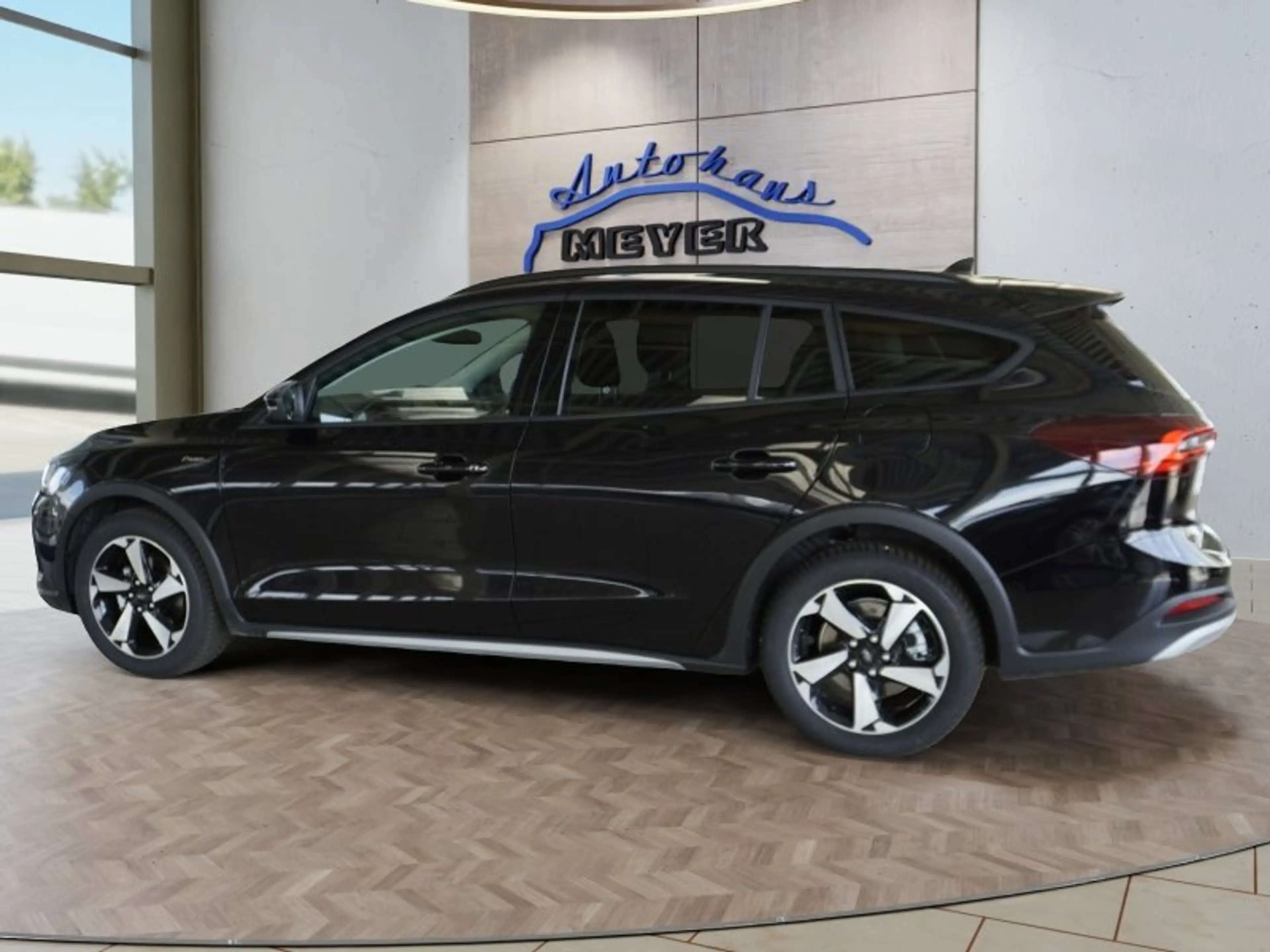 Ford Focus Active X 1,0 155PS aAHK/Navi/Kamera/Winterp. — photo 8