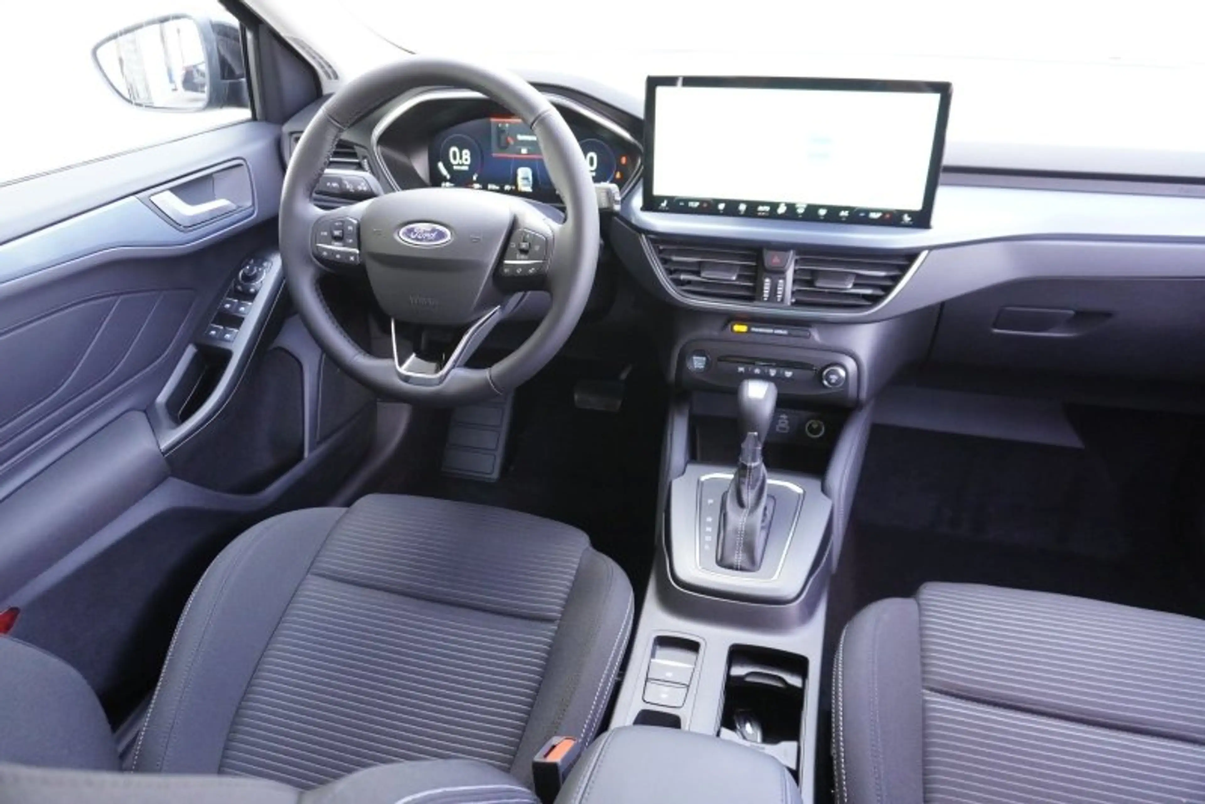 Ford Focus Active X 1,0 155PS aAHK/Navi/Kamera/Winterp. — photo 17