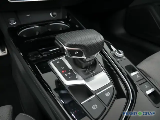 Audi A5 Cabriolet view 12