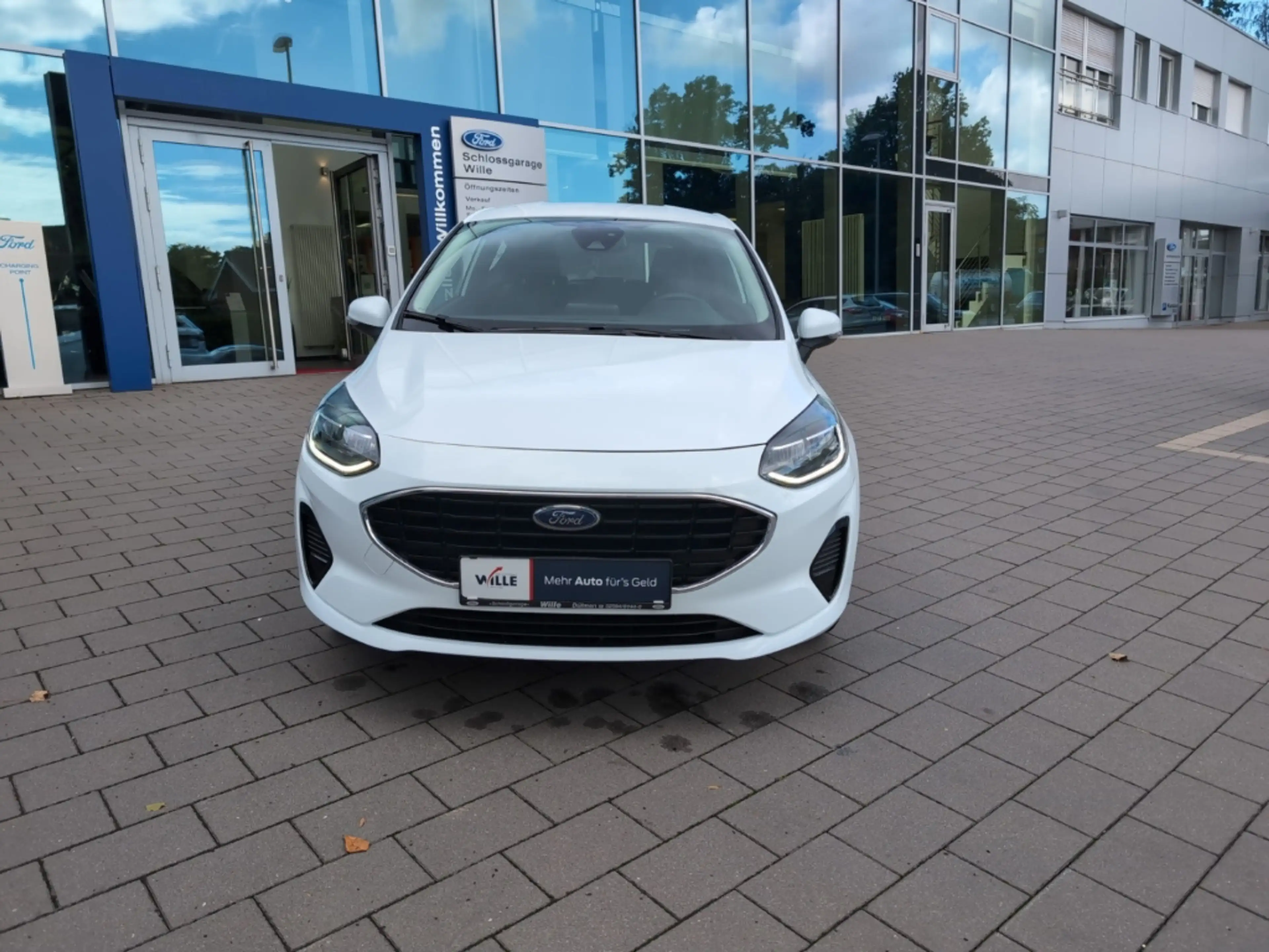 Ford Fiesta Cool & Connect LED Klima Park-Pilot hinten DAB Rad — photo 13